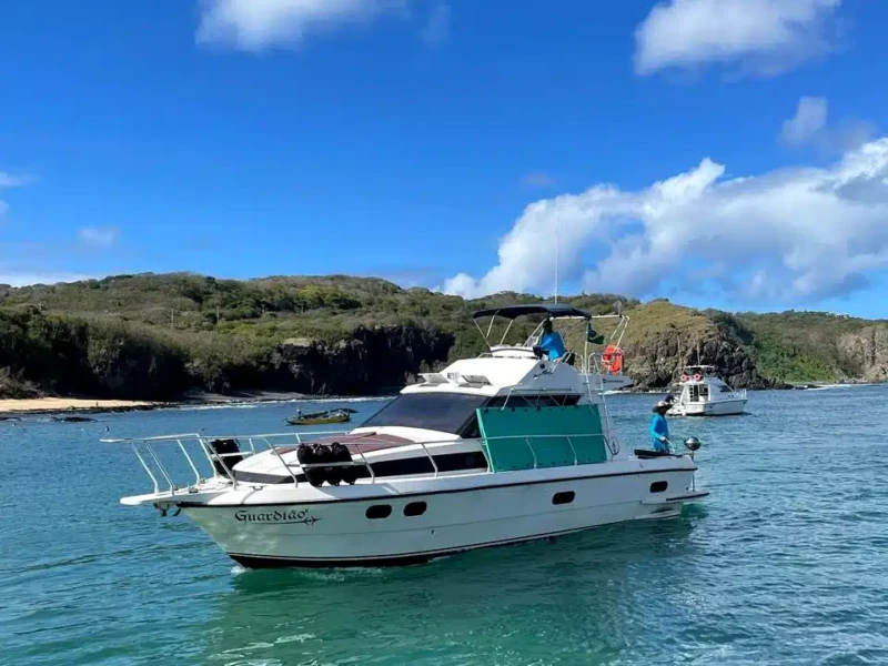 Lancha Guardião em Fernando de Noronha
