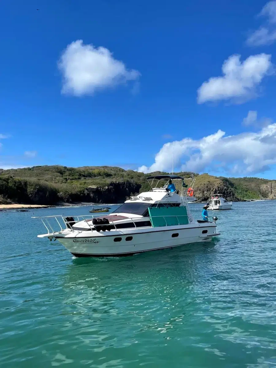 Lancha Guardião em Fernando de Noronha