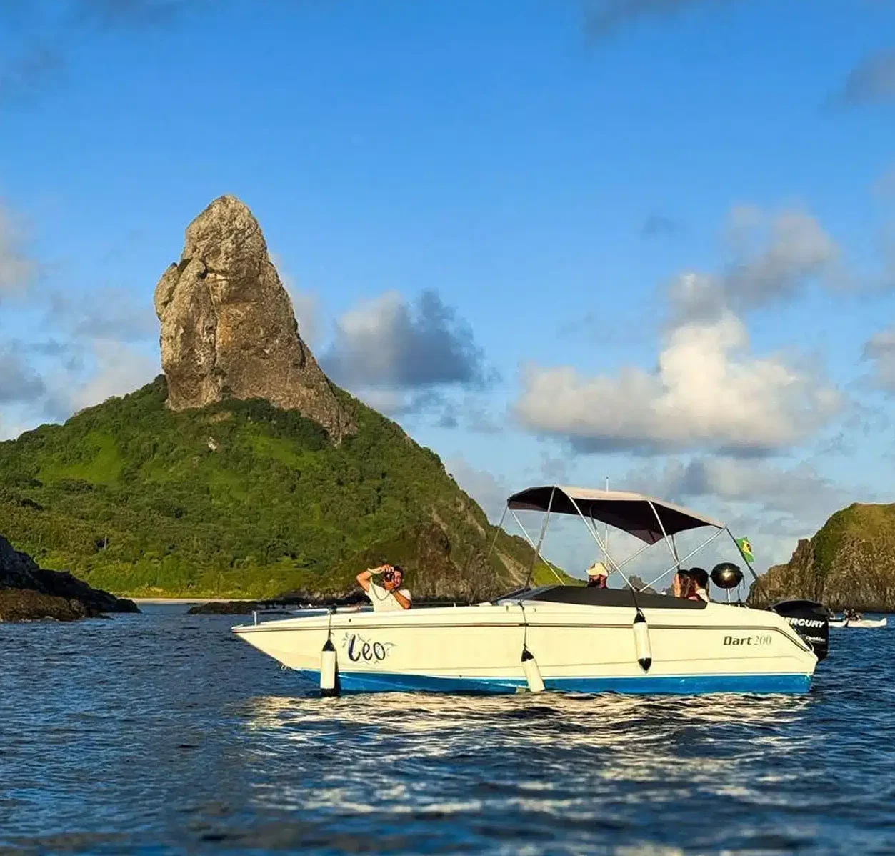 Lancha Léo em Fernando de Noronha