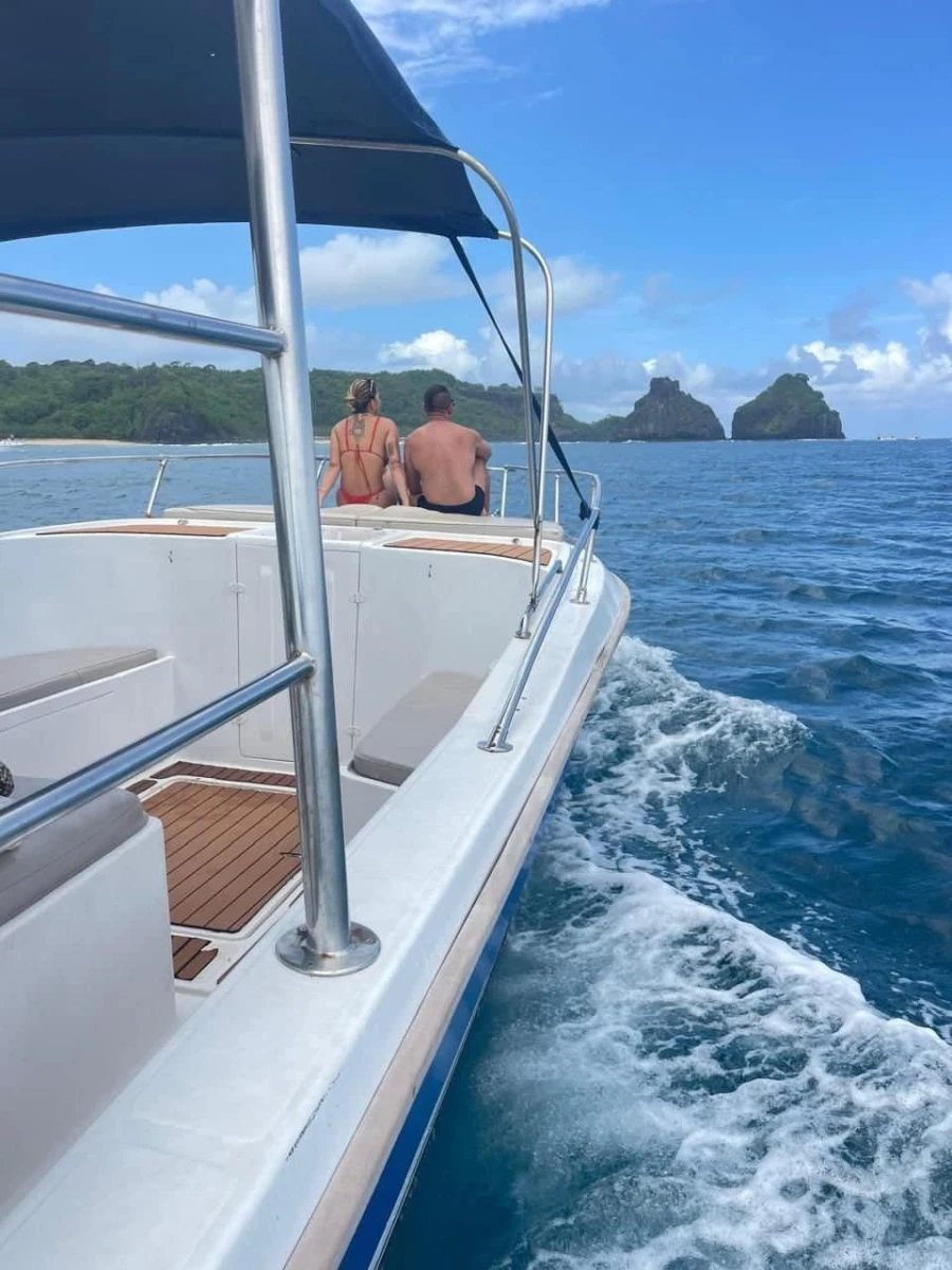 Lancha Zoe em Fernando de Noronha – foto 8
