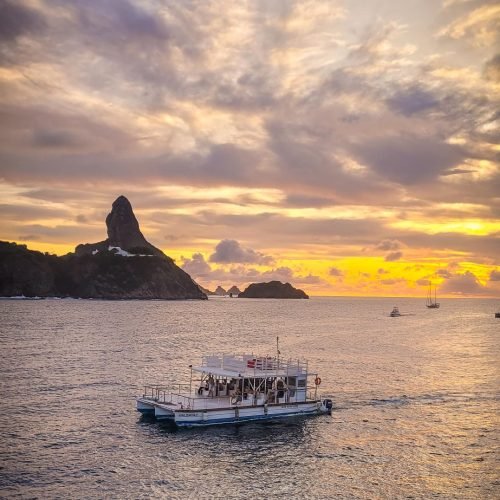 catamarã vida mansa noronha