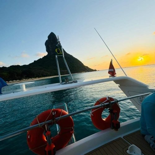 lancha-amostradinha-noronha-1