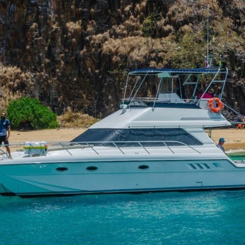 lancha-intrometida-noronha-6